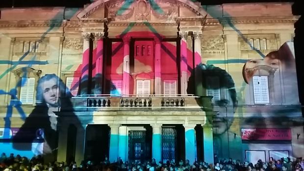 Leigh Journal: Images projected onto Hull City Hall during the East Yorkshire city's reign as UK City of Culture in 2017. Picture: Wikimedia Commons